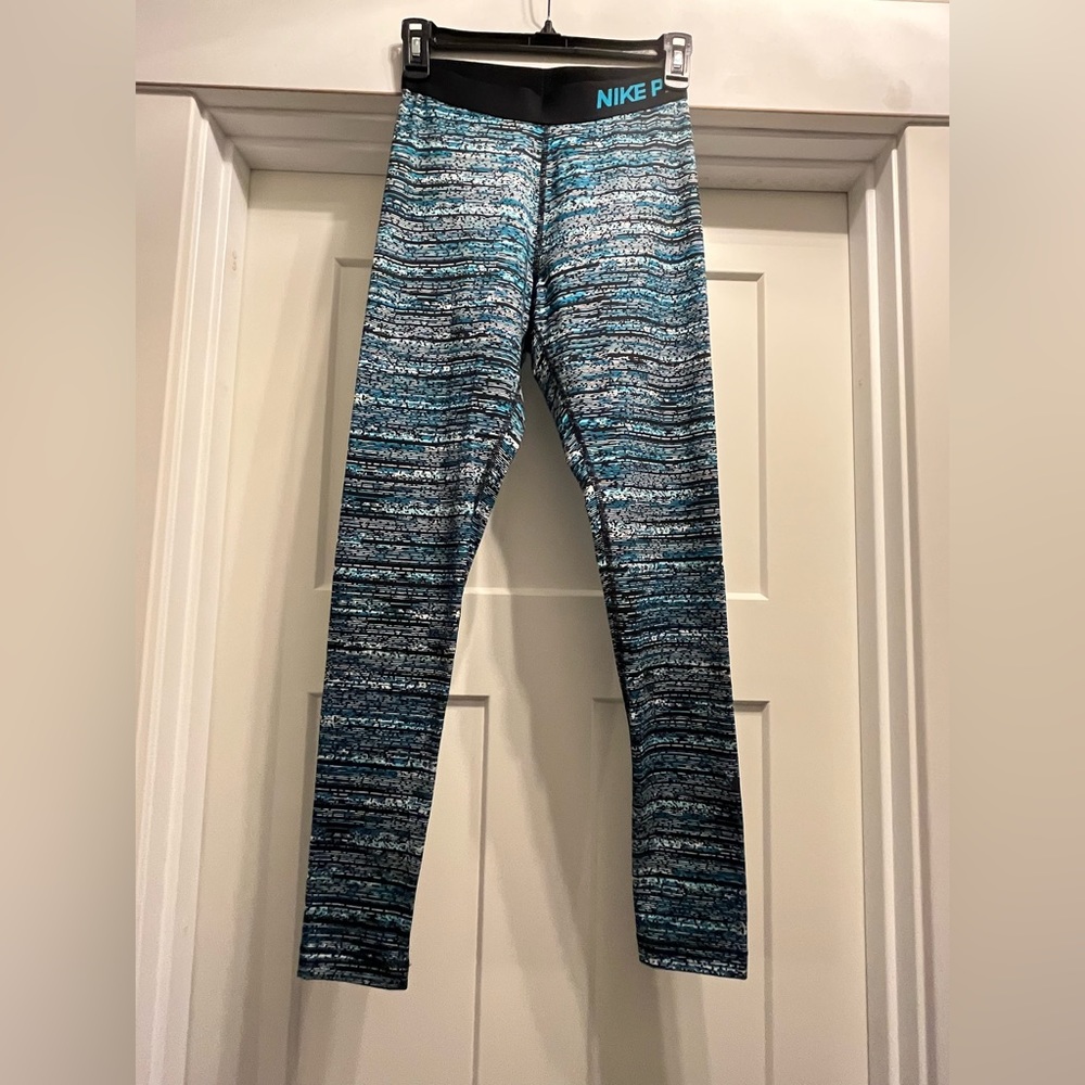 Nike pro leggings